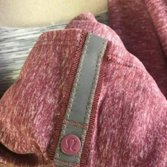 Lululemon Vinyasa Scarf Barbiecore Heathered Auburn Pink, Brand New - Picture 3 of 3